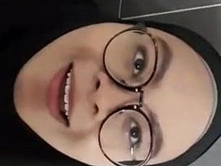 Tudung hijab pancut mulut merangkap