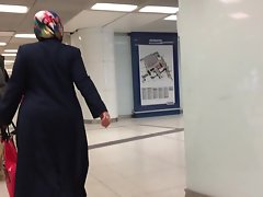 니스 히잡 전리품