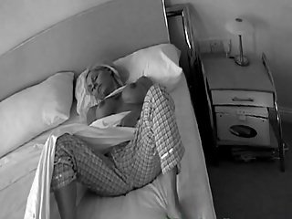 Büyük titted eşi gizli kamera mastürbasyon