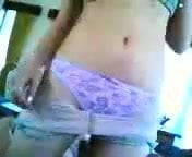 Armeno ragazza teenager che soffia